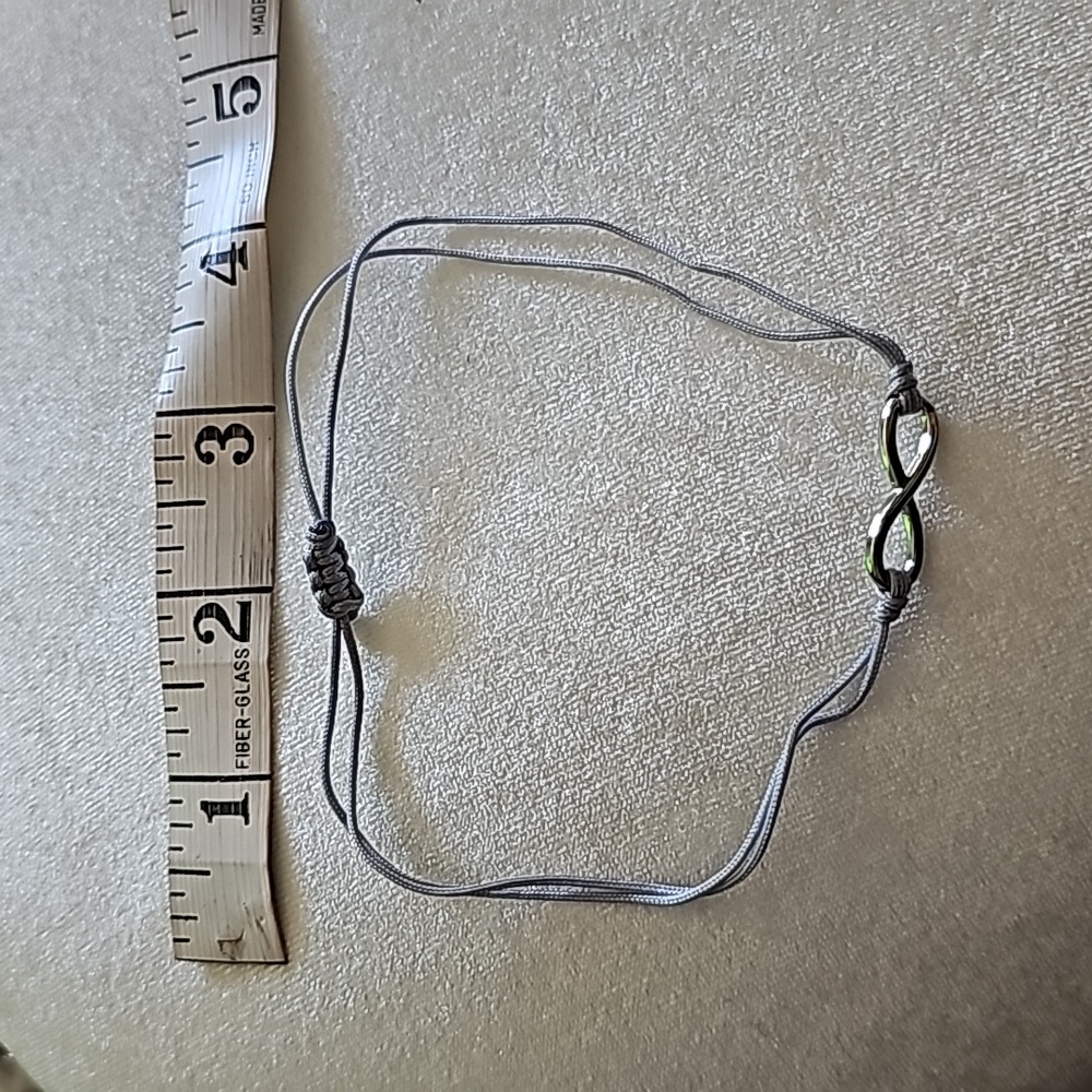 Silver Infinity Thread Bracelet 🔑 - Picture 4 of 5